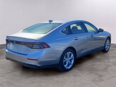 Certified 2023 Honda Accord LX image 4