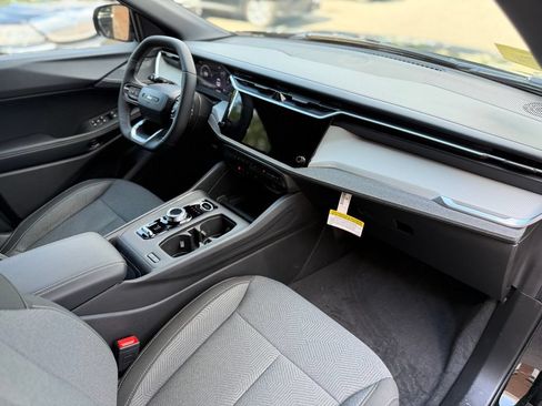New 2026 Jeep Cherokee Laredo AWD/4WD image 11