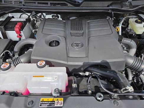 New 2026 Toyota Tundra SR5 AWD/4WD image 16