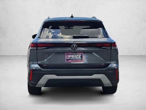 Used 2026 Volkswagen Tiguan SE FWD image 6