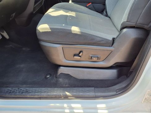 Used 2024 RAM 3500 Big Horn AWD/4WD image 21
