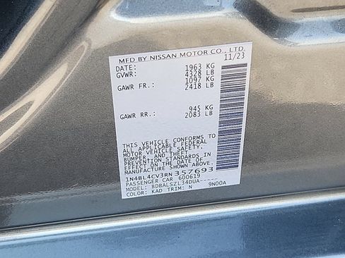 Used 2024 Nissan Altima 2.5 SR FWD image 26