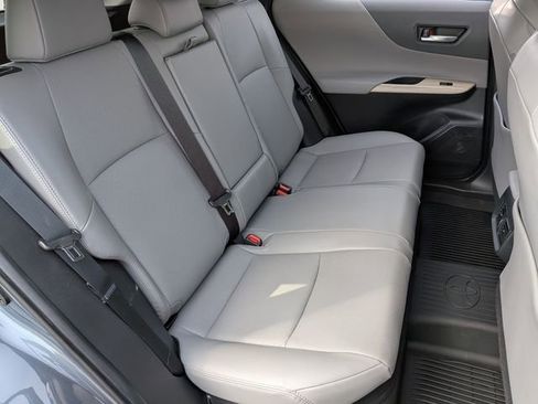 Used 2021 Toyota Venza Limited AWD/4WD image 36