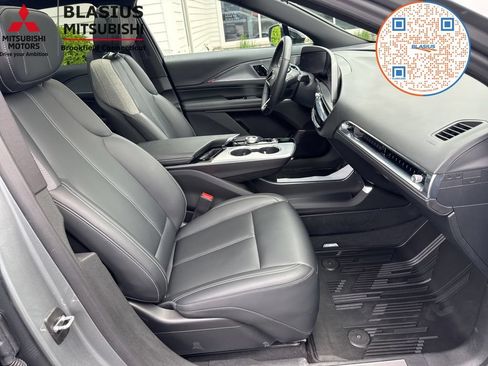 Used 2024 Cadillac Lyriq Tech w/ Driver Assist Package AWD/4WD image 46
