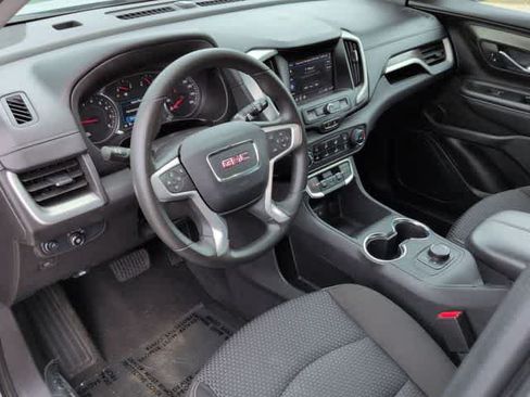 Used 2024 GMC Terrain SLE AWD/4WD image 10