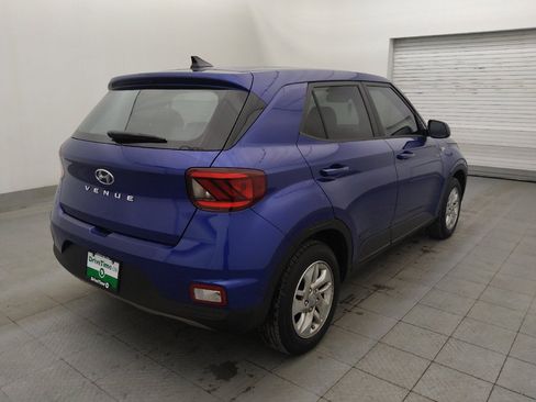Used 2022 Hyundai Venue SE FWD image 9