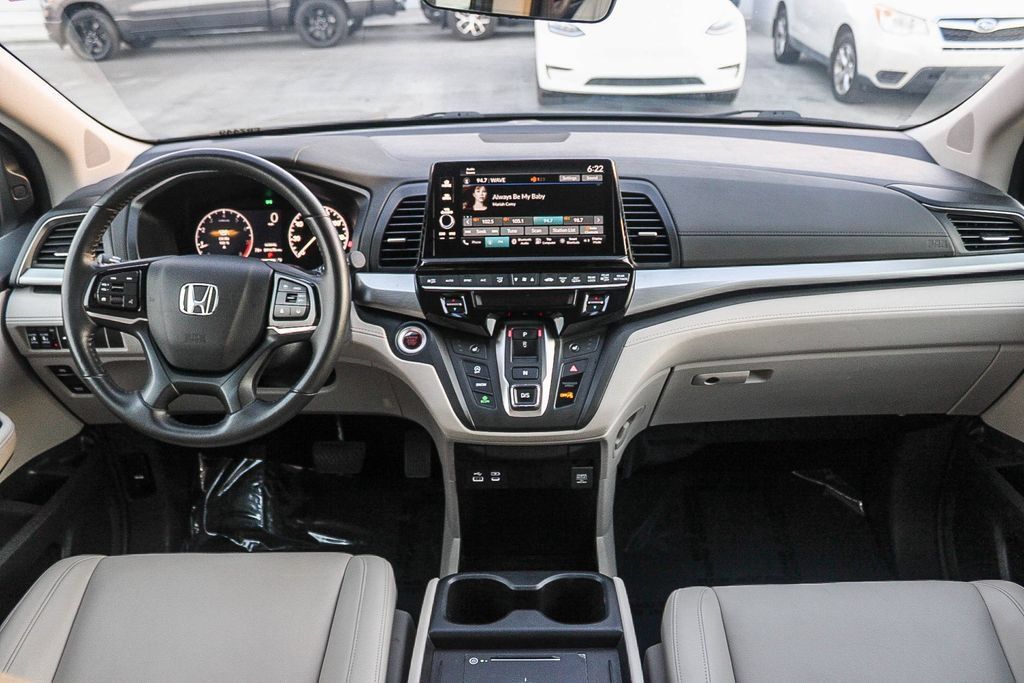 Used 2025 Honda Odyssey EX-L image 13