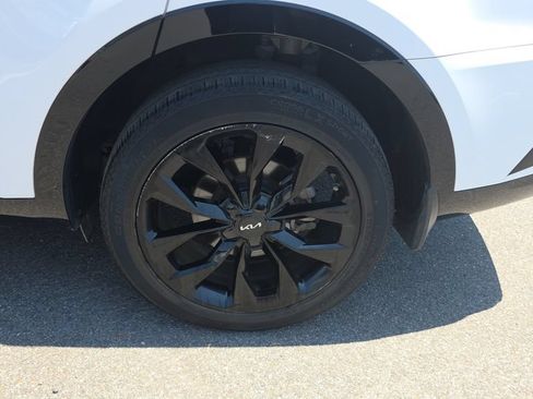 Used 2022 Kia Sorento SX FWD image 9