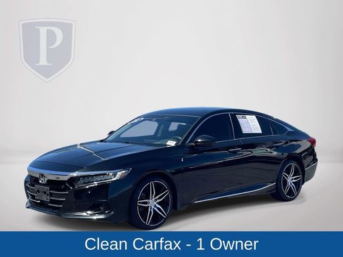 Used 2021 Honda Accord Touring image 4