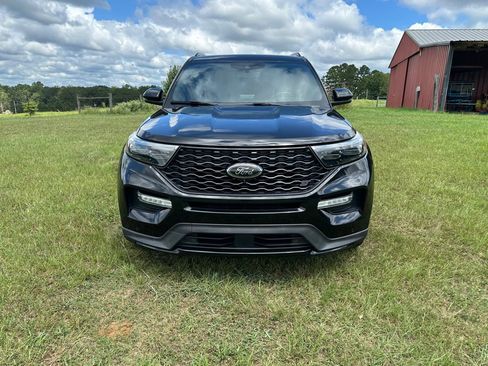 Used 2020 Ford Explorer ST w/ ST Street Pack image 5