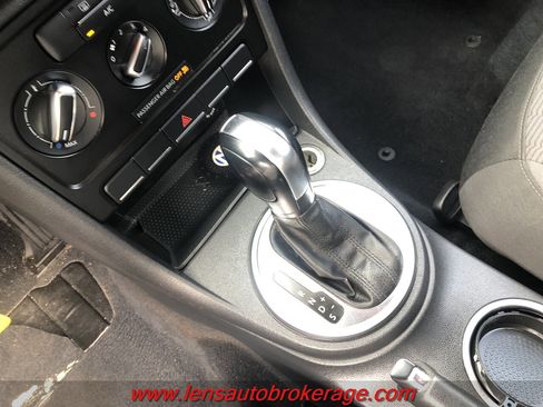 Used 2014 Volkswagen Beetle 1.8T image 14