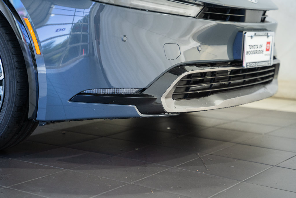 New 2027 Toyota Prius XLE AWD/4WD image 12