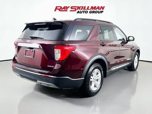 Used 2022 Ford Explorer XLT w/ Equipment Group 202A AWD/4WD image 7