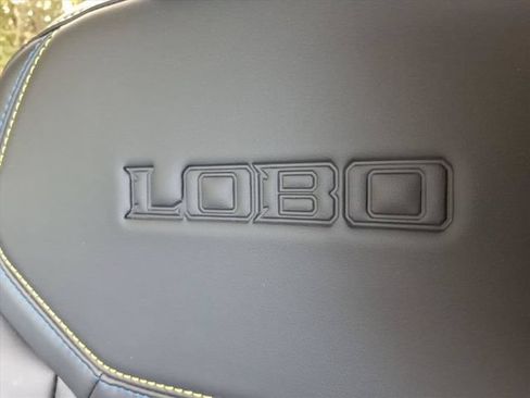 Used 2025 Ford Maverick Lobo AWD/4WD image 15