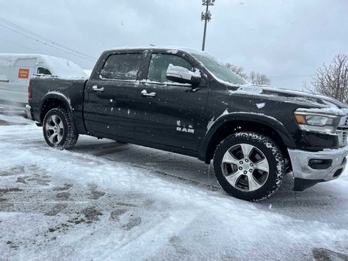 Certified 2019 RAM 1500 Laramie image 11