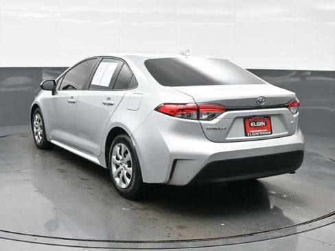 Used 2024 Toyota Corolla LE FWD image 4