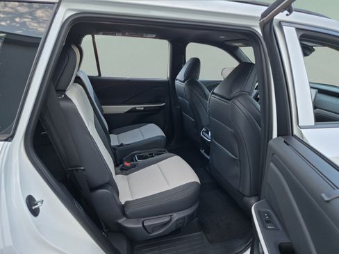 New 2026 Lexus TX 500h AWD image 27