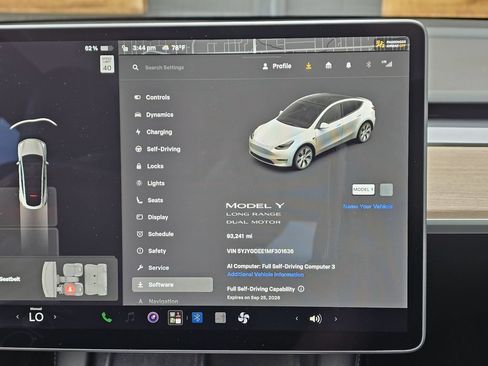 Used 2021 Tesla Model Y Long Range AWD/4WD image 26