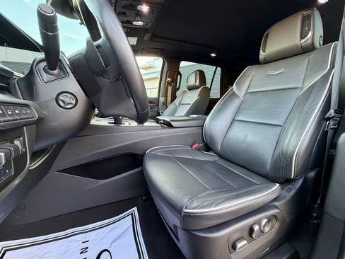 Used 2023 Cadillac Escalade Premium Luxury w/ Performance Package image 27