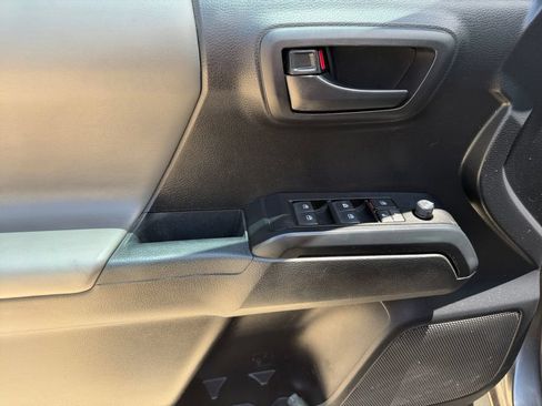 Used 2021 Toyota Tacoma SR w/ SR Convenience Package RWD image 11