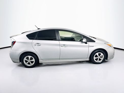Used 2015 Toyota Prius Four FWD image 10