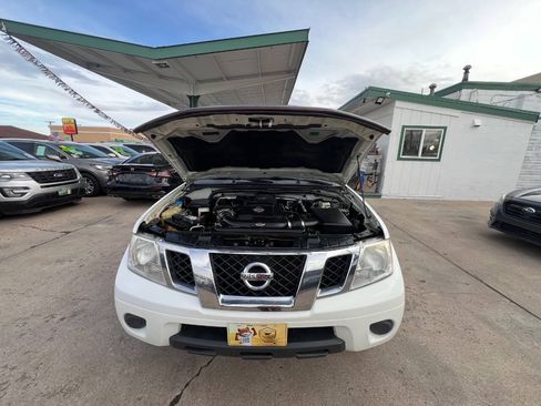 Used 2017 Nissan Frontier SV AWD/4WD image 18