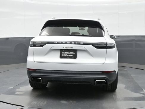 Certified 2022 Porsche Cayenne AWD/4WD image 6