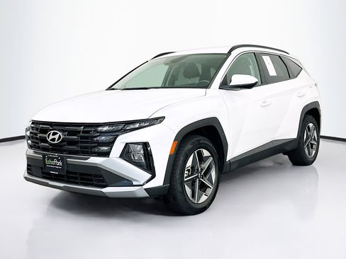 Used 2025 Hyundai Tucson SEL image 3