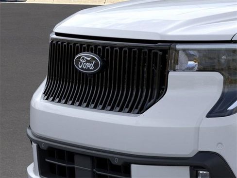 New 2025 Ford Maverick Lobo image 18