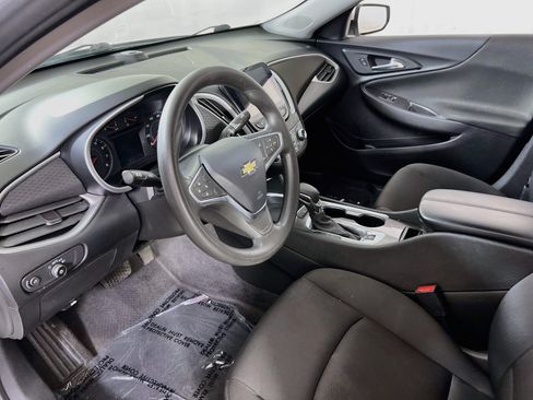 Used 2022 Chevrolet Malibu LT FWD image 9