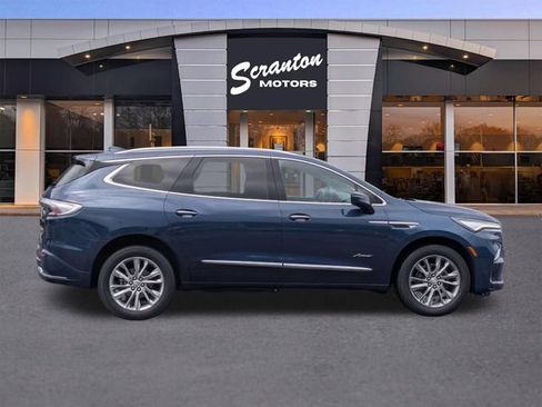 Used 2023 Buick Enclave Avenir AWD/4WD image 6