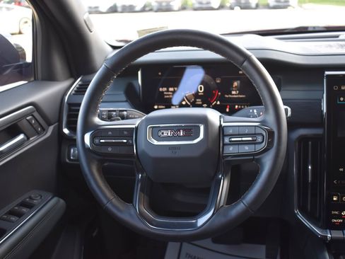 Used 2026 GMC Acadia AT4 w/ Luxury Package AWD/4WD image 35