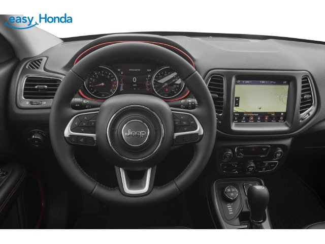 Used 2018 Jeep Compass Trailhawk w/ Leather Interior Group AWD/4WD image 4