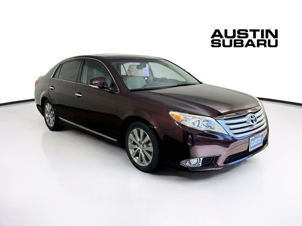 Used 2012 Toyota Avalon Limited FWD image 1