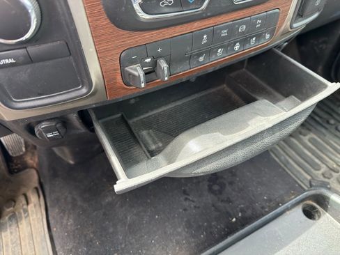 Used 2014 RAM 3500 Laramie w/ Convenience Group image 21