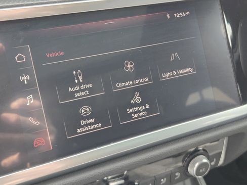 Used 2019 Audi Q3 2.0T Premium image 29