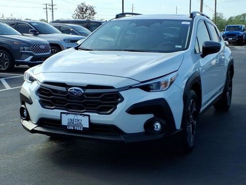 Used 2025 Subaru Crosstrek 2.0i Premium image 2