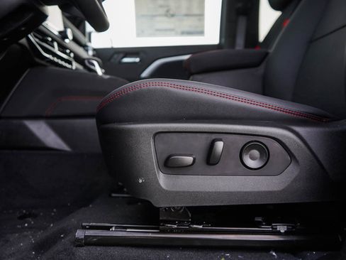 New 2025 Chevrolet Colorado Z71 w/ Technology Package image 16