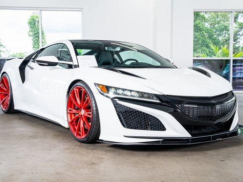 Used 2018 Acura NSX image 4