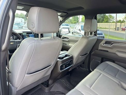 Used 2024 Chevrolet Silverado 1500 LTZ AWD/4WD image 35