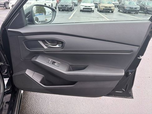 Used 2023 Honda Accord EX-L image 26