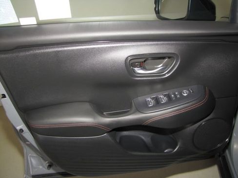 Certified 2024 Honda HR-V Sport image 9