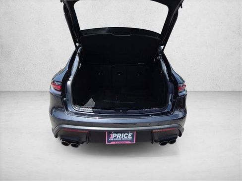 Used 2023 Porsche Macan AWD/4WD image 6