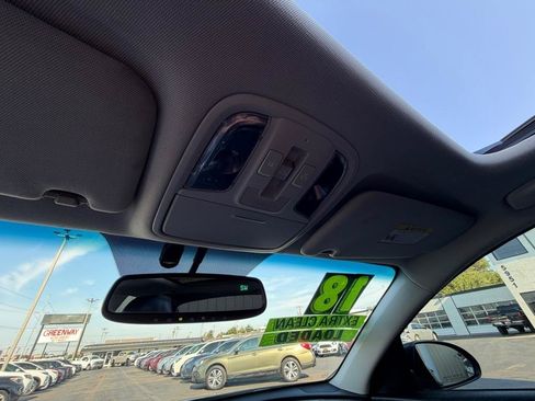 Used 2018 Kia Optima SX FWD image 44
