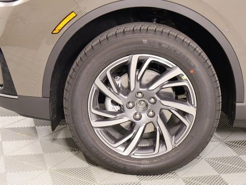 New 2026 Lincoln Corsair Premiere image 18