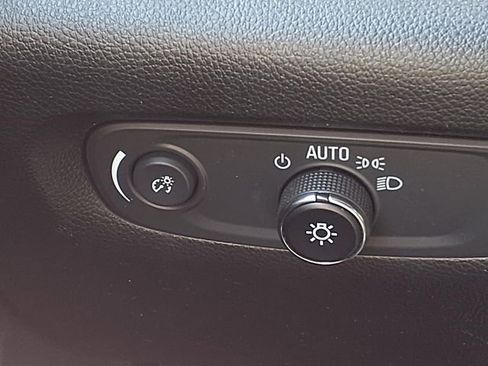 Used 2023 Chevrolet Traverse Premier w/ LPO, Floor Liner Package AWD/4WD image 25