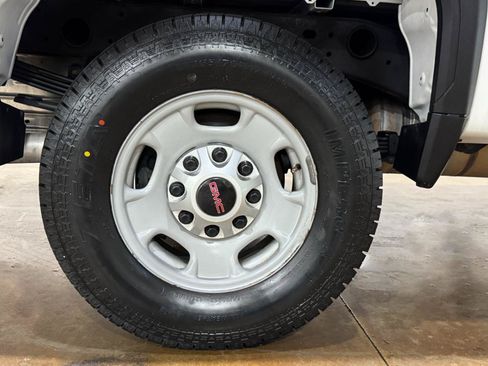 Used 2020 GMC Sierra 2500 4x4 Regular Cab w/ Convenience Package image 37