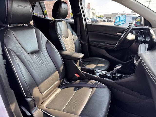 Used 2024 Buick Encore GX Avenir w/ Avenir Convenience Package AWD/4WD image 29