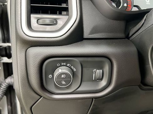 Used 2024 RAM 2500 Big Horn w/ Level 2 Equipment Group AWD/4WD image 18