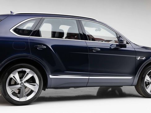 Used 2019 Bentley Bentayga AWD/4WD image 35